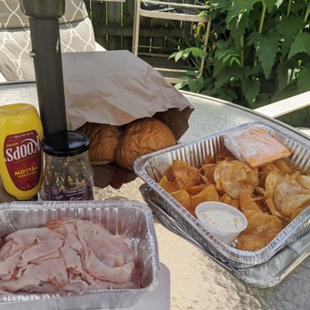Neighborhood Draft - Sunday Ham and Rolls with Pub Chips! - New American Near Me - Milwaukee, Wisconsin Neighborhood Draft - Sunday Ham and Rolls with Pub Chips! - New American Near Me - Milwaukee, Wisconsin