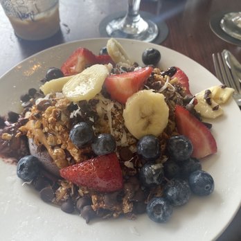 Naupaka Terrace - Açaí Bowl - Hawaiian Near Me - Lihue, Hawaii Naupaka Terrace - Açaí Bowl - Hawaiian Near Me - Lihue, Hawaii