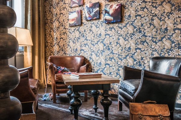 Main Street Hotel by null