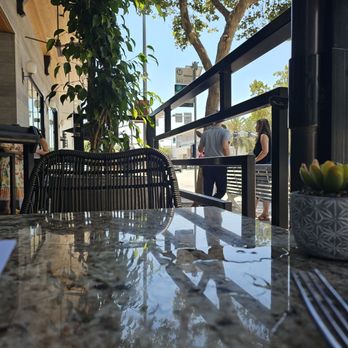 GRANVILLE - Beautiful day for alfresco dining. - New American Near Me - Pasadena, California