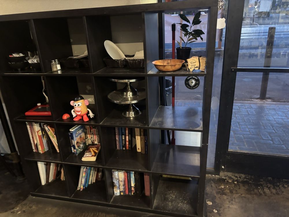 Naked City Pizza - Photo 2