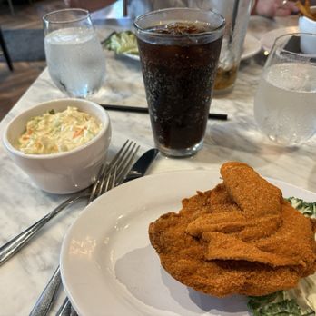 Fancy's Southern Cafe - Chicken and slaw - Southern Near Me - Fort Myers, Florida Fancy's Southern Cafe - Chicken and slaw - Southern Near Me - Fort Myers, Florida