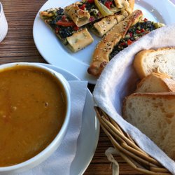 Piknik Pide - Linsensuppe und Brot