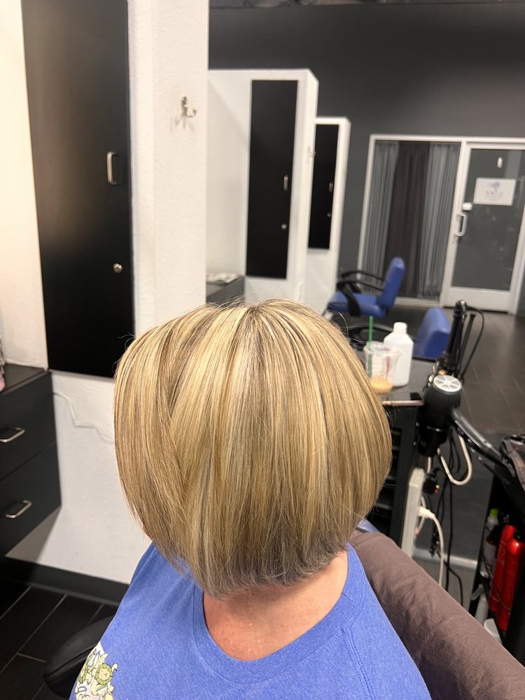 POSARE SALONS Updated October 2024 48 Photos & 11 Reviews 1000 N