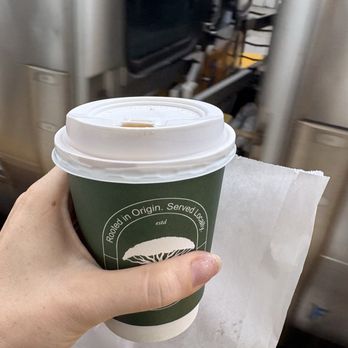 Mokafe - Maple oat latte and croissant to go - Coffee & Tea Near Me - Hicksville, New York