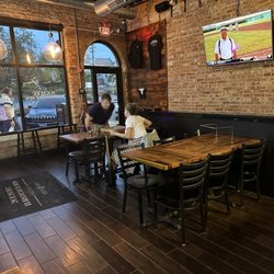 Nemec Brothers Pizzeria - Interior