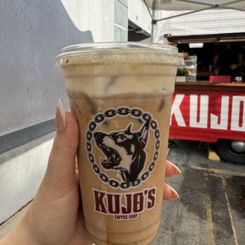 Kujo’s Coffee Shop - Shaken espresso with caramel cold foam - Coffee & Tea Near Me - Hialeah, Florida