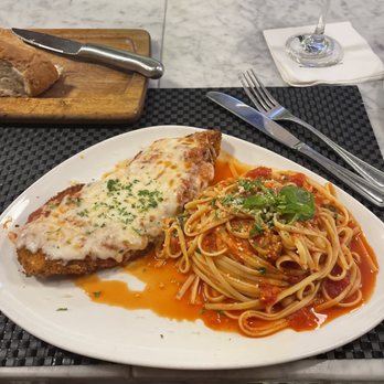 Divieto Ristorante - Estero - Chicky parm - Italian Near Me - Estero, Florida Divieto Ristorante - Estero - Chicky parm - Italian Near Me - Estero, Florida