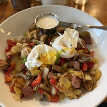 The Diner Vancouver - Corned beef hash with 2 poached eggs - Breakfast & Brunch Near Me - Vancouver, Washington The Diner Vancouver - Corned beef hash with 2 poached eggs - Breakfast & Brunch Near Me - Vancouver, Washington