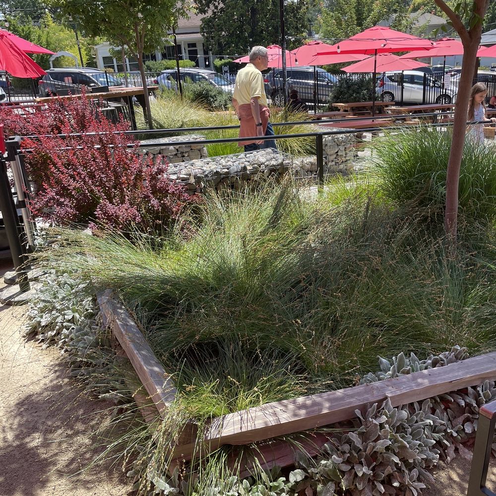 The Station Public House - Very beautiful patio seating - Beer Gardens Near Me - Auburn, California The Station Public House - Very beautiful patio seating - Beer Gardens Near Me - Auburn, California
