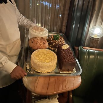 Carbone Miami - Dessert cart - New American Near Me - Miami, Florida Carbone Miami - Dessert cart - New American Near Me - Miami, Florida