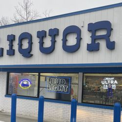 Southeastern Liquor - Signage
