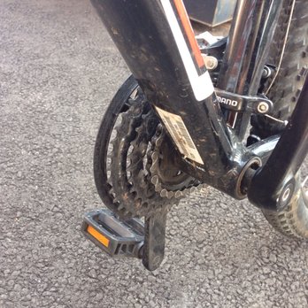 Hilltop Bicycles - The frame is dirty after Basic service that should include cleaning. - Bike Repair/Maintenance Near Me - Madison, New Jersey