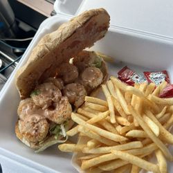 TJs Crawfish Shack - Shrimp Po'Boy w/ Fries