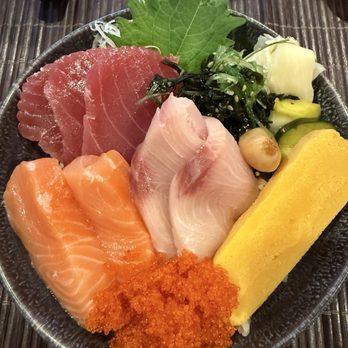 Hideo Sushi - Sushi, deluxe or combo I can't remember - Sushi Bars Near Me - Hilo, Hawaii Hideo Sushi - Sushi, deluxe or combo I can't remember - Sushi Bars Near Me - Hilo, Hawaii