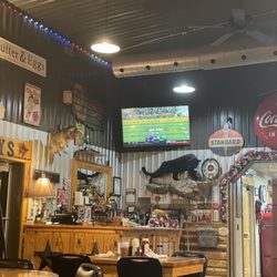 Sonny's Cafe - Great atmosphere; loved the servers