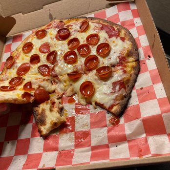 Pizzeria Montagna - pepperoni and cheese pizza - Pizza Near Me - Mount Pocono, Pennsylvania