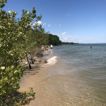 Harrington Beach State Park - Lake Michigan shore line at Huntington Beach. - Parks Near Me - Belgium, Wisconsin Harrington Beach State Park - Lake Michigan shore line at Huntington Beach. - Parks Near Me - Belgium, Wisconsin