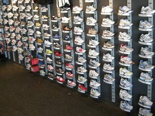 brookfield running store