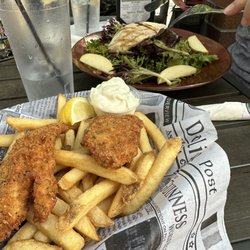 Shawn O'Donnell's American Grill & Irish Pub - Fish and hips. Hot. Homemade delicious tarter.