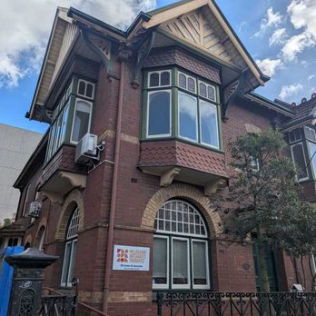Lomi Life Wellness - Clinic - Massage Therapy Near Me - Brunswick, VIC Lomi Life Wellness - Clinic - Massage Therapy Near Me - Brunswick, VIC