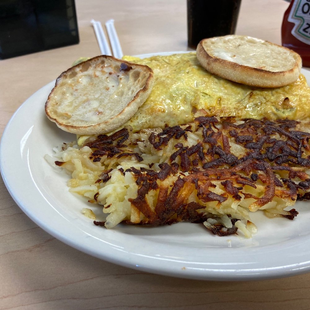 Sam's Restaurant - Deluxe Omelette - Restaurants Near Me - Titusville, Pennsylvania Sam's Restaurant - Deluxe Omelette - Restaurants Near Me - Titusville, Pennsylvania