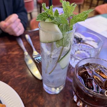 Splash - Sports Bars Near Me - San Francisco, California Splash - Sports Bars Near Me - San Francisco, California