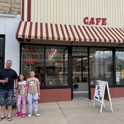 Los Chanquis Mexican & Seafood - Los Chanquis