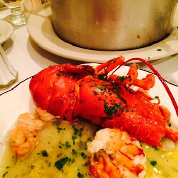 Tony Da Caneca - Mariscada en Salsa Verde - Portuguese Near Me - Newark, New Jersey Tony Da Caneca - Mariscada en Salsa Verde - Portuguese Near Me - Newark, New Jersey