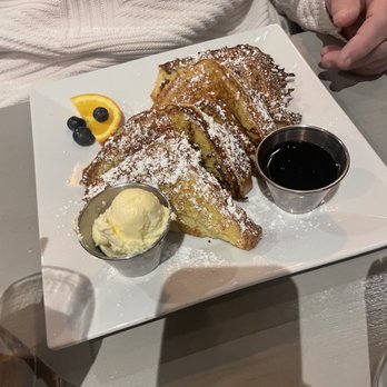 Bistro 804 - French Toast - Comfort Food Near Me - Richmond, Virginia