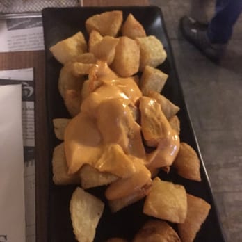 Sidreria Txots Figueres - Tapas/Small Plates Near Me - Figueres, GI Sidreria Txots Figueres - Tapas/Small Plates Near Me - Figueres, GI