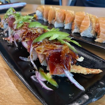 Heemo Sushi - Washington Roll, and Roxy Roll in the back - Sushi Bars Near Me - Duarte, California