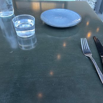 La Popular - patio table top and translucent glassware - Cocktail Bars Near Me - Claremont, California