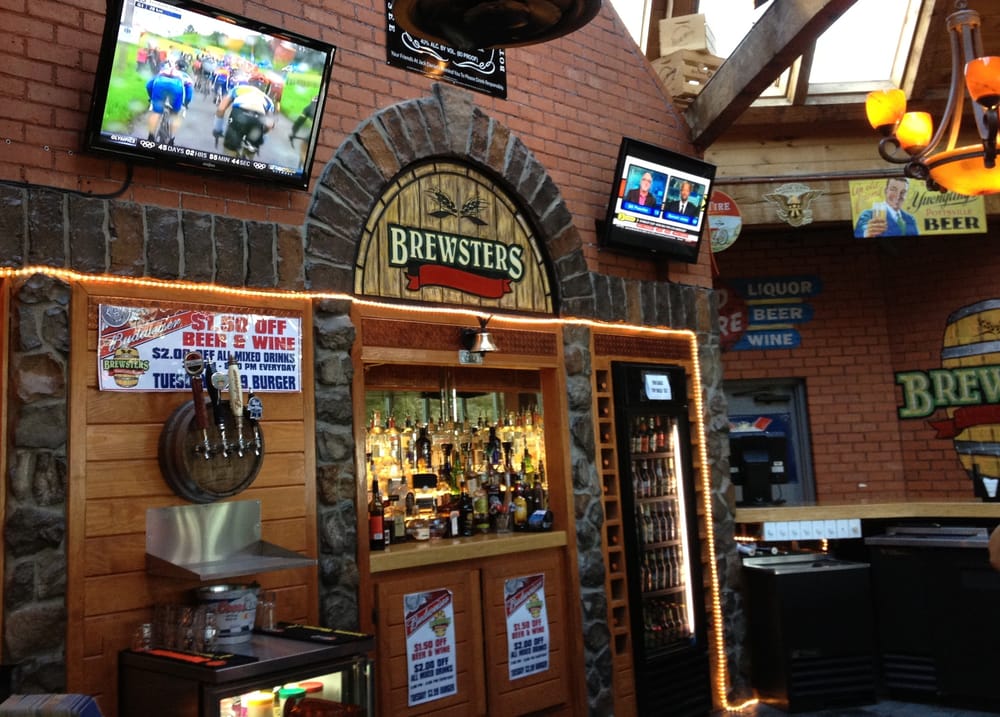 BREWSTERS BAR & GRILLE CLOSED Updated May 2024 11 Photos & 12 Reviews 271 Gleaves St