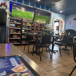 Pupusas La Salvadorena - Dinning area