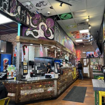 Devil Dawgs -  South State - Hot Dogs Near Me - Chicago, Illinois