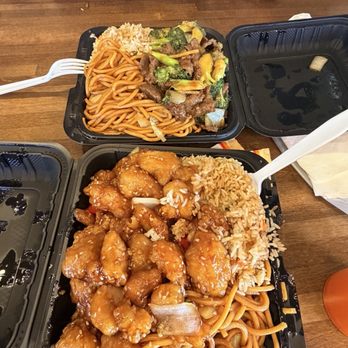 Dragon Express - Sesame Chicken and Beef Broccoli - Chinese Near Me - Las Vegas, Nevada Dragon Express - Sesame Chicken and Beef Broccoli - Chinese Near Me - Las Vegas, Nevada