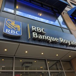 RBC Banque Royale - Main entrance