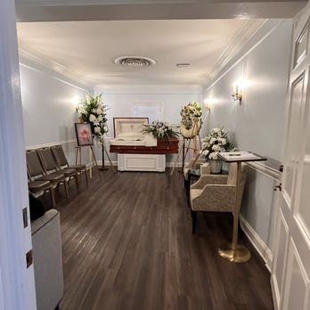 Forest Lawn - Glendale - Room where guests viewed the deceased ! - Mortuary Services Near Me - Glendale, California Forest Lawn - Glendale - Room where guests viewed the deceased ! - Mortuary Services Near Me - Glendale, California
