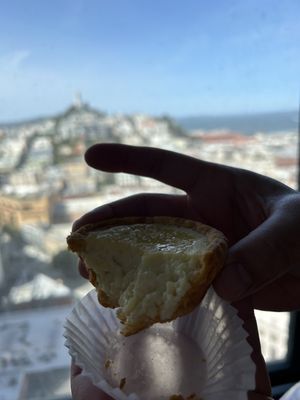 Golden Gate Bakery by null