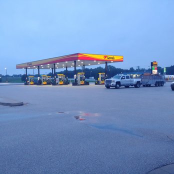 Love's Travel Stop - Need gas - Gas Stations Near Me - Demotte, Indiana