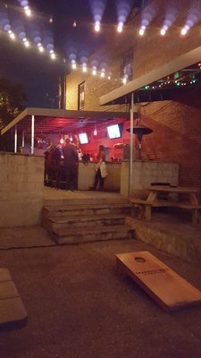Innisfree Pub by null