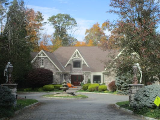 Your Appraisal Professionals - It doesn't matter what type of property you possess. Our knowledge of local neighborhoods and formal training as licensed appraisers make us qualified to provide home valuations in Bergen County for clients ranging from national mortgage companies to local lenders or individual businesses and consumers.