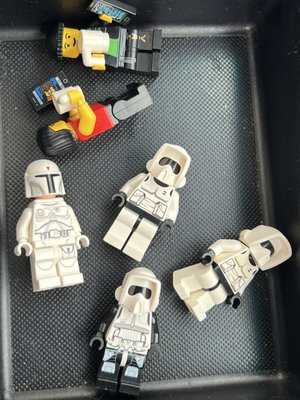 Bricks & Minifigs Whittier by null