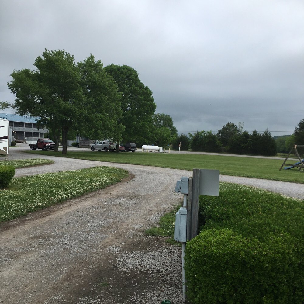 Texas T Campground - Large grassy area - Campgrounds Near Me - Cornersville, Tennessee