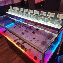 Smoke World & Lounge