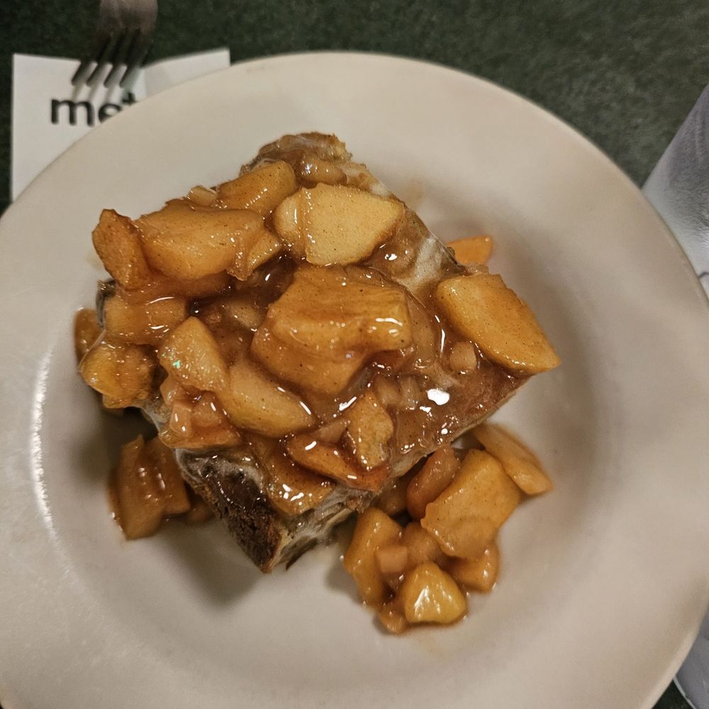Metro Diner - Apple cinnamon bread pudding - Breakfast & Brunch Near Me - Madison, Alabama Metro Diner - Apple cinnamon bread pudding - Breakfast & Brunch Near Me - Madison, Alabama