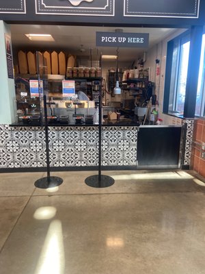 Main Streat Food Hall By H-E-B by null