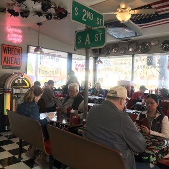 Addi's Diner - Tiny dining space - American Near Me - Springfield, Oregon