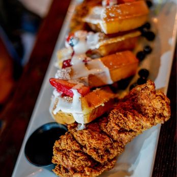 Kitchen 15 - CHICKEN AND WAFFLES - Breakfast & Brunch Near Me - Sacramento, California Kitchen 15 - CHICKEN AND WAFFLES - Breakfast & Brunch Near Me - Sacramento, California